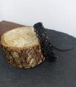 Χειροποίητο macrame βραχιόλι σε χρώμα μαύρο, με κερωμένη κλωστή