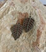 Χειροποίητα macrame σκουλαρίκια με σχέδιο φύλλα