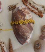 macrame βραχιόλι για το πόδι με κίτρινη κλωστή