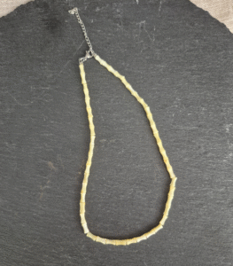 Yellow necklace - Image 2
