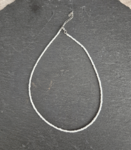 White necklace - Image 2